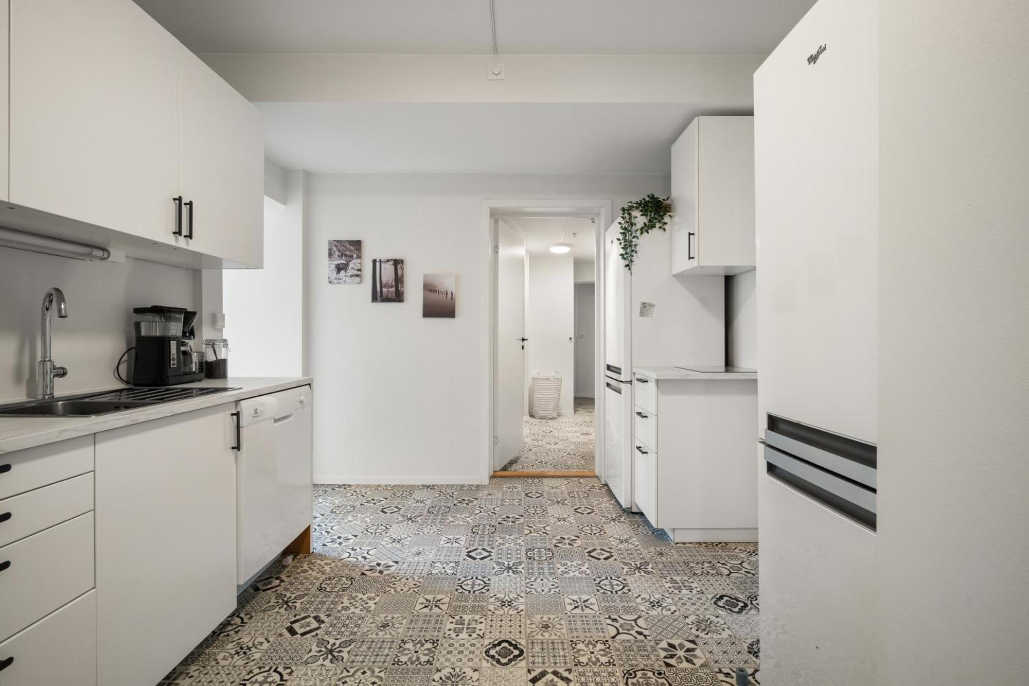 Apartment One Of A Kind In I 7 Bedrooms I 15 Guests! *