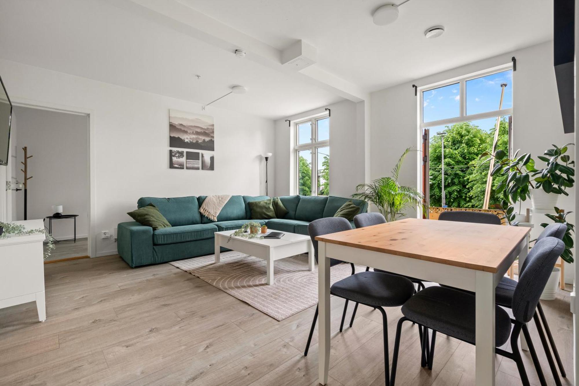 Apartment One Of A Kind In I 7 Bedrooms I 15 Guests! Bergen